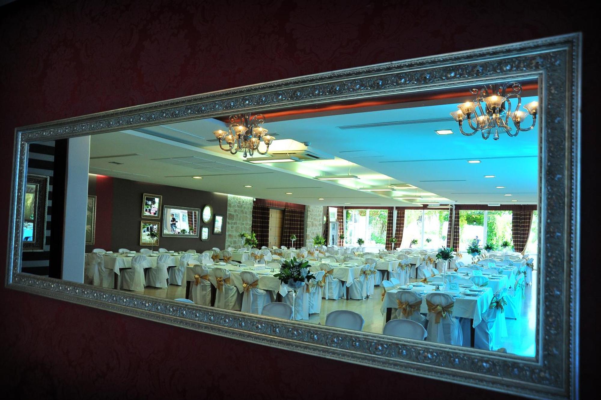 Hotel Palas 4* Petrovac