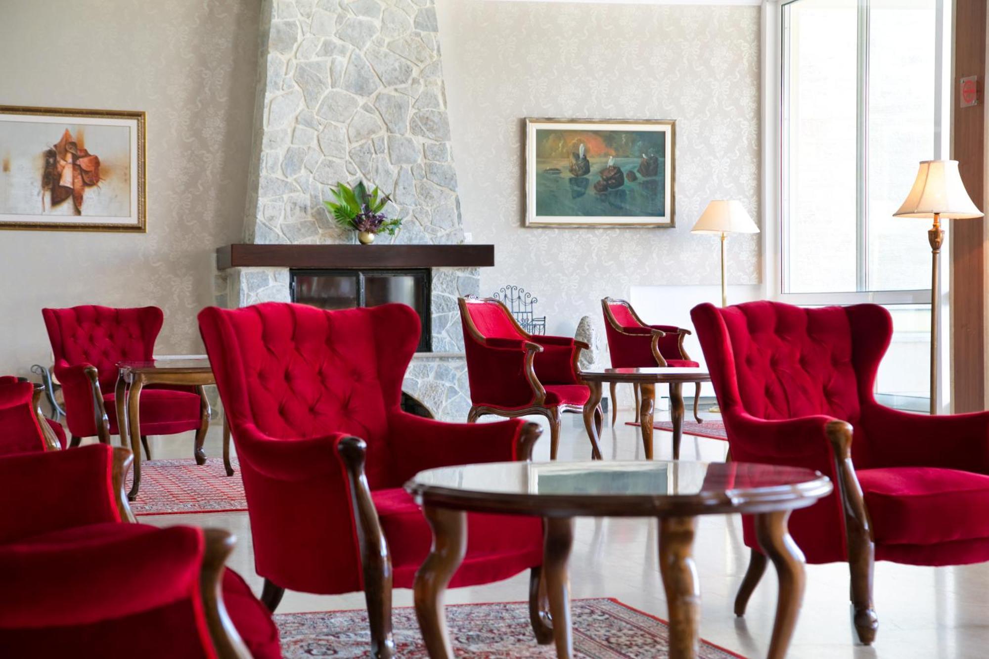 Hotel Palas 4* Petrovac